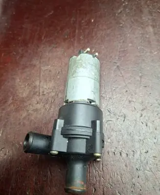 Mercedes-Benz Vito Viano W639 Electric auxiliary coolant/water pump 0392020026 001835364