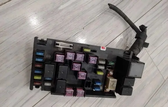 Subaru Legacy Fuse box set 82241ag000