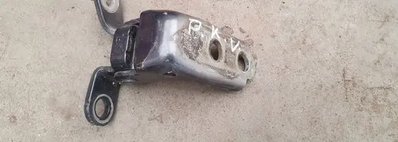 Honda CR-V Front door upper hinge