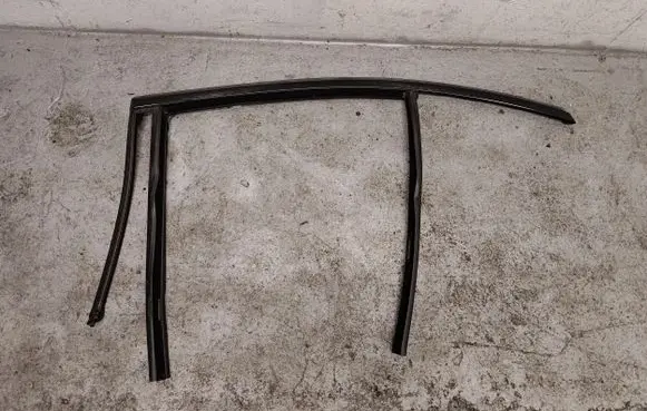BMW 3 G20 G21 Rear door glass trim molding 51357407405 7407405