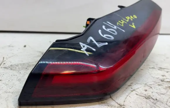Citroen C4 III e-C4 Rear tail light bulb A00AAEC1 983120630 21102022