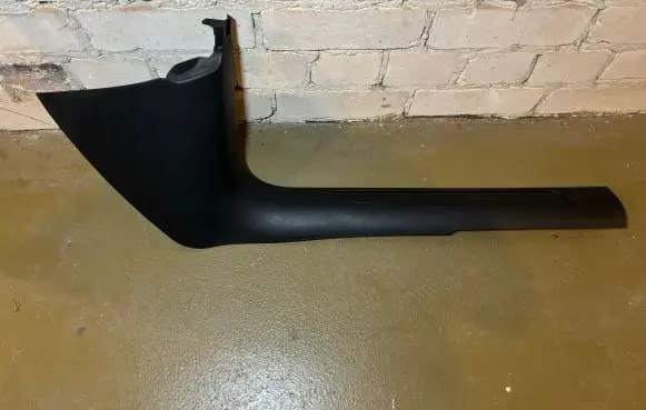 Porsche Macan (95B) Front sill trim cover 95B863484K