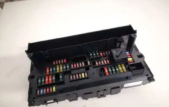 BMW 5 GT F07 Fuse box set 317033442e 3-1703344-2e