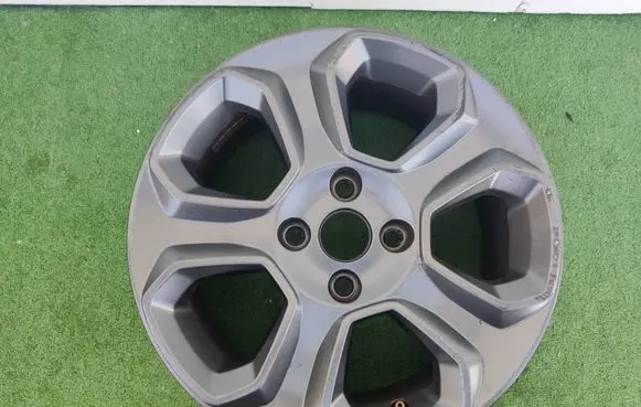 Ford Ecosport R18 alloy rim GN15B2B