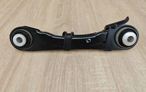 BMW 5 G30 G31 G38 Rear upper control arm/wishbone 6867537