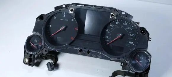 Audi A8 S8 D3 4E Speedometer (instrument cluster) 4E0920901