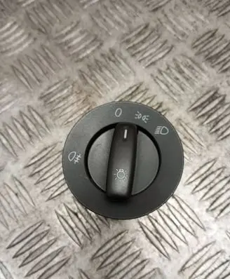 Light switch