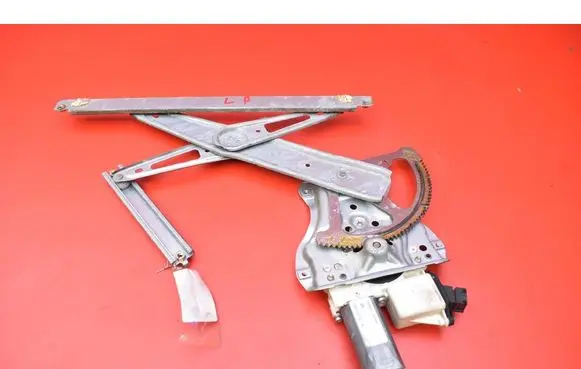 Toyota Corolla E120 E130 Front door window regulator with motor 69820-02130
