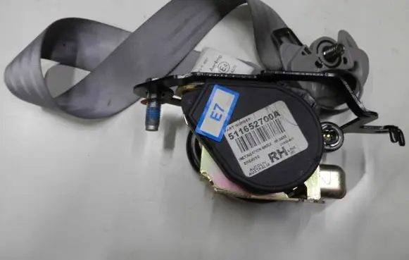 Hyundai Sonata Front seatbelt 511652700A