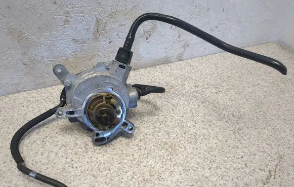 Ford S-MAX Vacuum pump DS7G2A451CB