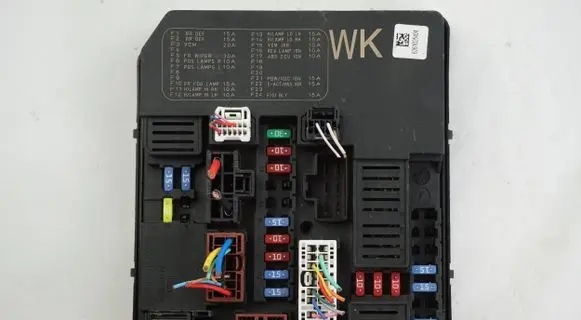 Nissan Leaf II (ZE1) Fuse box set 284B75SA3B