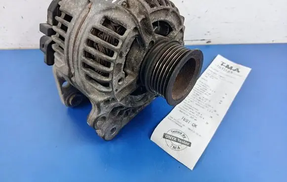 Volkswagen Golf IV Generator/alternator 028903028D