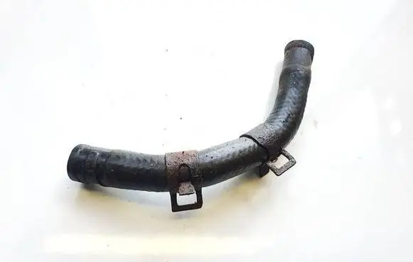 Hyundai Trajet Engine coolant pipe/hose