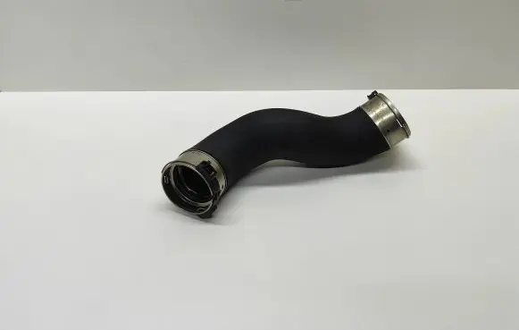 BMW 5 F10 F11 Intercooler hose/pipe 8516509 851650901 11279412