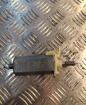 Audi A8 S8 D3 4E Seat adjustment motor 0390203222