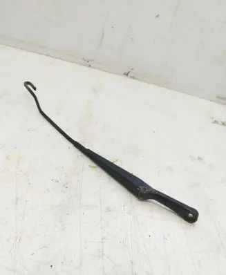Volkswagen PASSAT B5 Windshield/front glass wiper blade 3b1955409