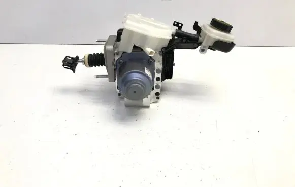 Volvo XC40 ABS Pump 32333275