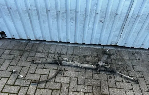 Steering rack