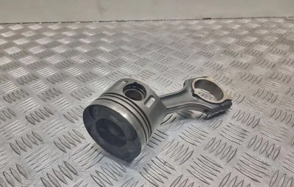 Mercedes-Benz Vito Viano W639 Piston 549549