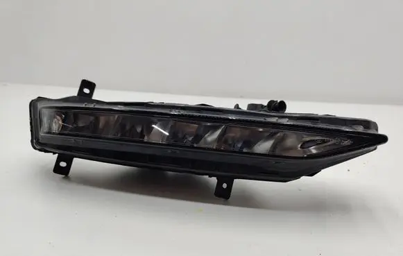 Skoda Superb B8 (3V) Front fog light 3V0941699B