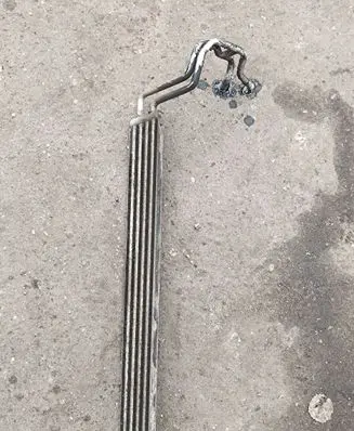 Volkswagen Touareg I Power steering radiator 7L8422885A
