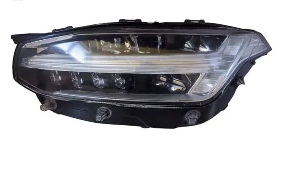 Volvo XC90 Headlight/headlamp 31468664 89909876
