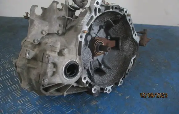 Toyota Yaris Verso Manual 6 speed gearbox 31115-0D030