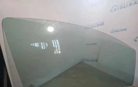 Peugeot 207 Front door window/glass (coupe) 