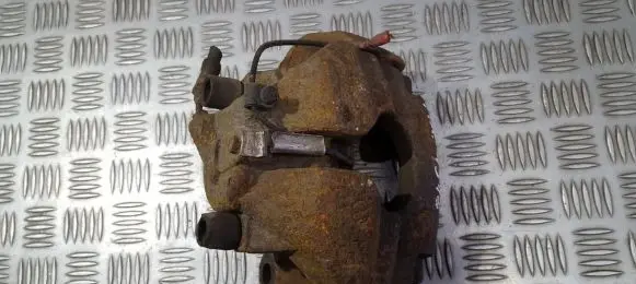 Volkswagen Touareg I Front brake caliper