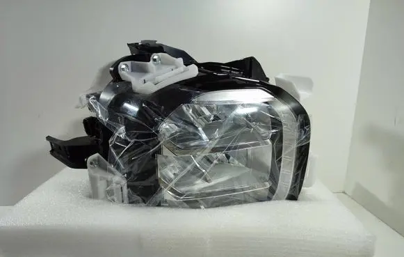 Mitsubishi Outlander IV Headlight/headlamp 8301D812 26010WB40P