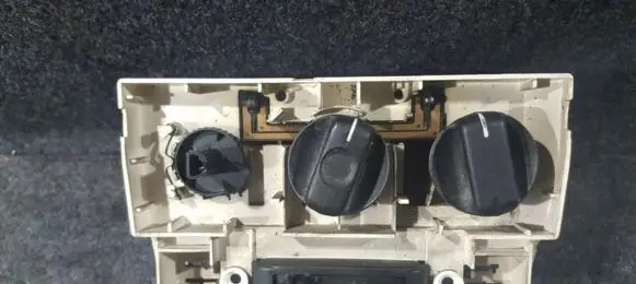 Opel Combo B Climate control unit 1905871 90386823