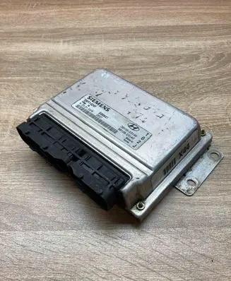 Hyundai Elantra Engine control unit/module ECU 3910523140 5WY1424F