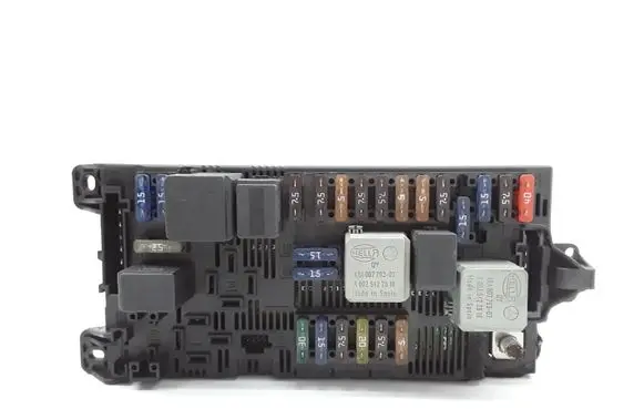 Mercedes-Benz E W211 Fuse module 2115453101
