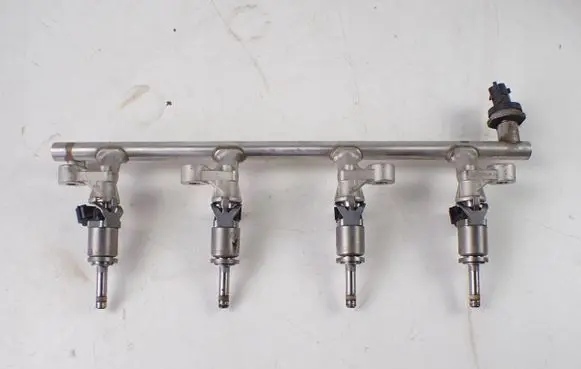 Mazda CX-5 II Fuel main line pipe PE0112250C