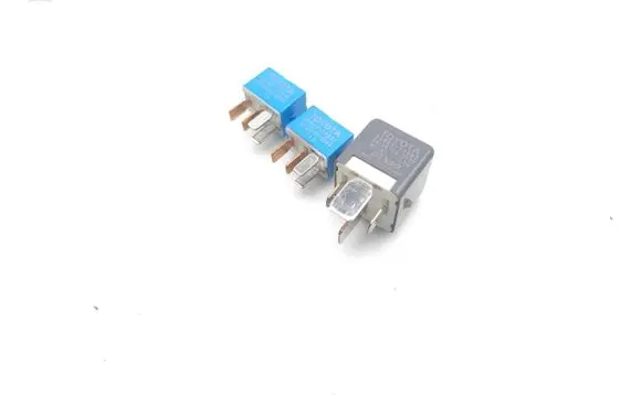 Toyota Hilux (AN10, AN20, AN30) Other relay 90987T2001 90987T2002