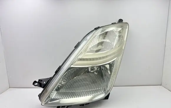 Toyota Prius (XW20) Headlight/headlamp