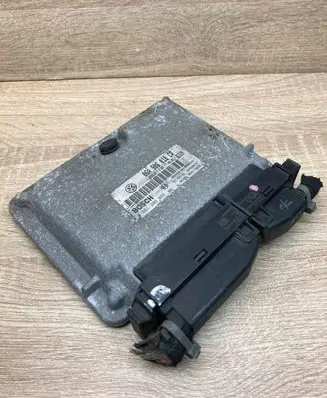 Volkswagen New Beetle Engine control unit/module ECU 06A906018CR 0261206086 WithPlug