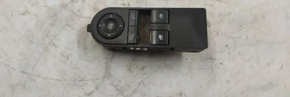 Opel Zafira B Electric window control switch 13228706