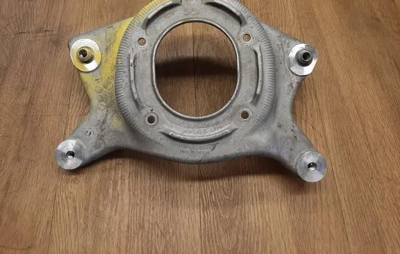 Porsche Macan (95B) Coil spring mount 95B412383