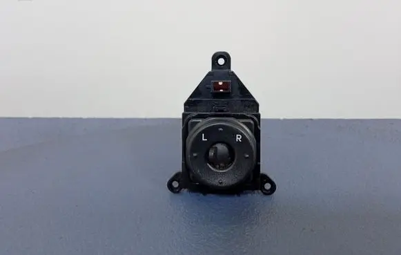 KIA Soul Mirror heating switch 86480-1110