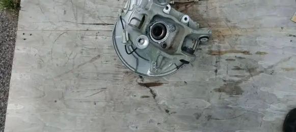 BMW 5 G30 G31 Rear wheel hub 6866337 GK4511