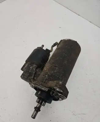 Volkswagen Golf III Starter motor