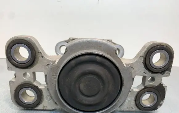 Land Rover Range Rover Evoque L538 Engine mount bracket 8J327M121AC03 G3035133