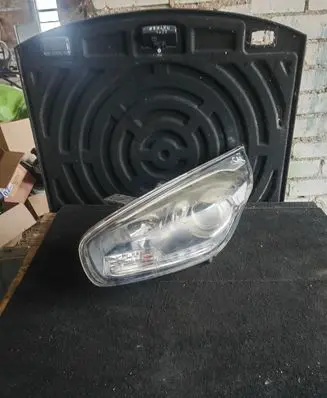 KIA Carens III Headlight/headlamp 