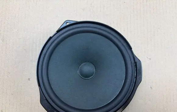 Mercedes-Benz E C207 W207 Front door speaker A2048201902