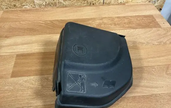Citroen C4 I Fuse box cover 9653315180 8325