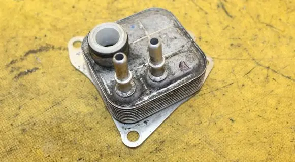 Engine oil radiator