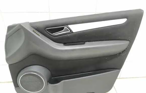 Mercedes-Benz B W245 Front door card panel trim A1697201670 4406801 W169225008