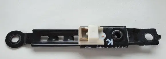 Hyundai Santa Fe Seat belt adjustment motor KD13E92382
