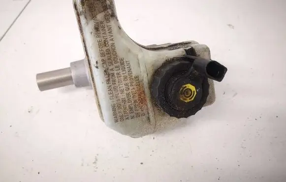 Skoda Superb B6 (3T) Brake fluid reservoir 3C1611301